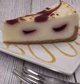 White Chocolate Raspberry Cheesecake